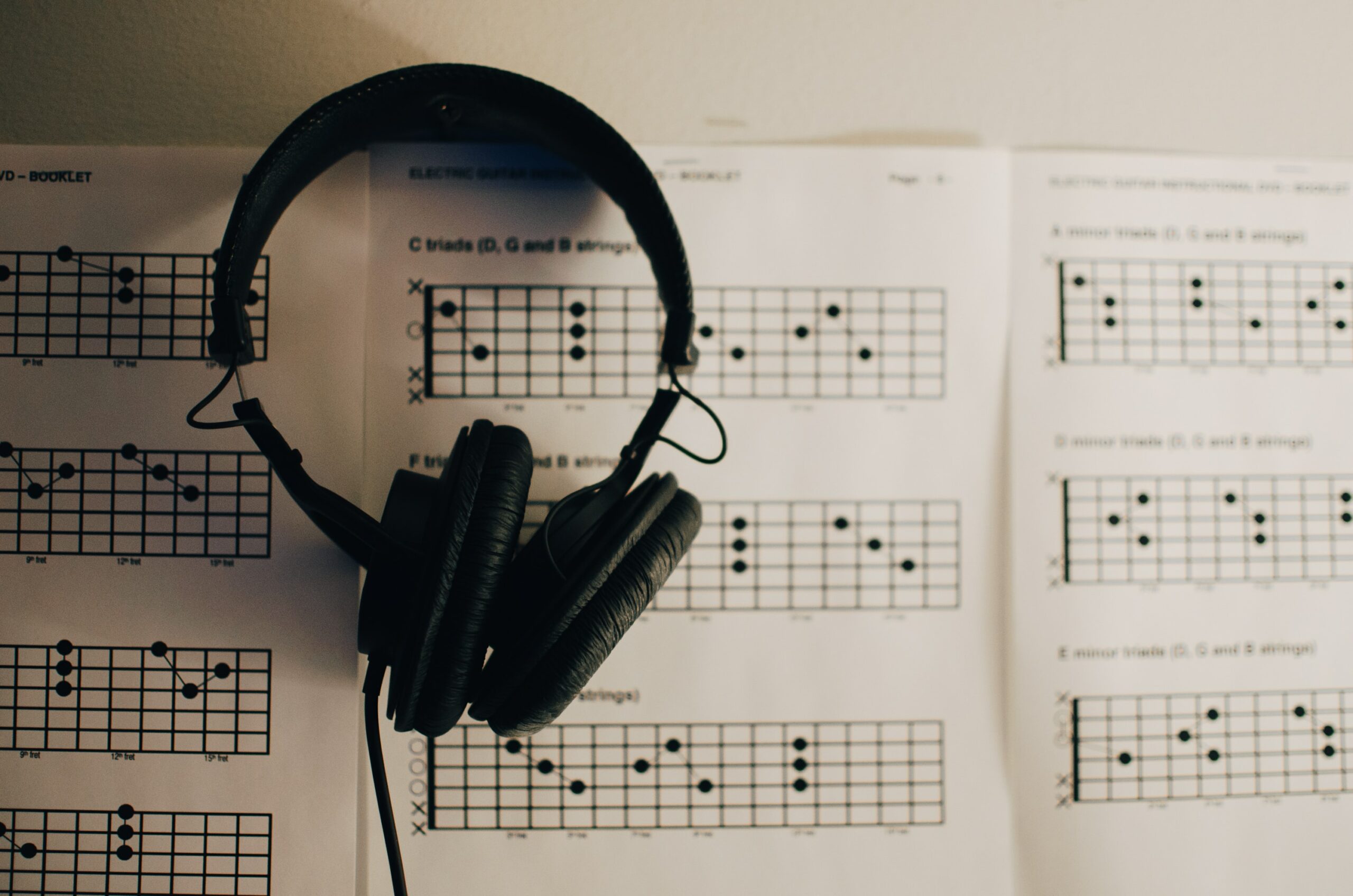 Comment mémoriser et lire une tablature de guitare ?