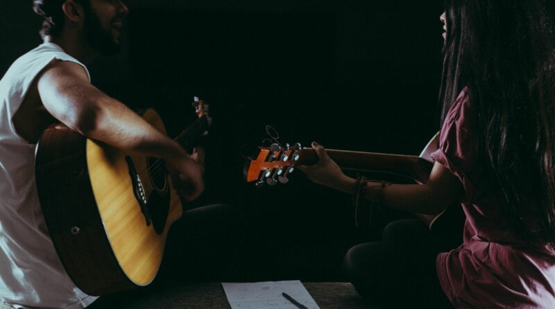 Comment débuter l'apprentissage de la guitare ?
