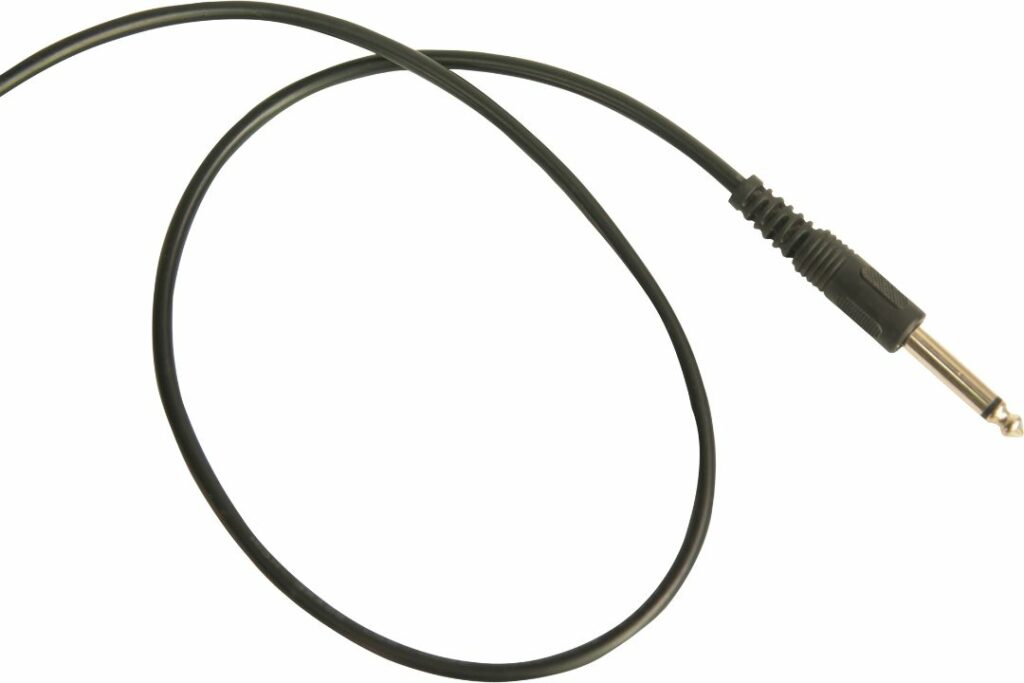 Vue rapprochée d'un câble pour guitare.